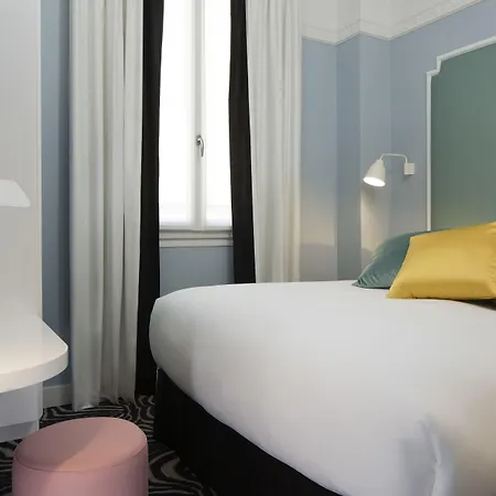 Pastel Hotel 3*