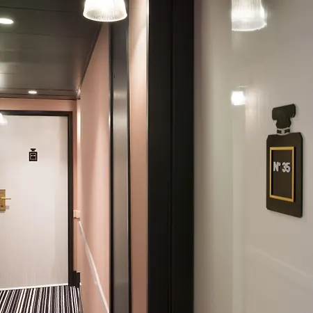 Pastel Hotel París