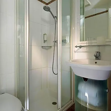 Hotel Pastel Paris