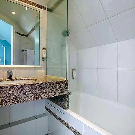 Pastel Hotel Paris