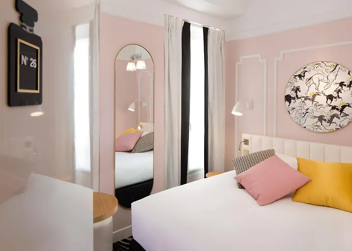 Hotel Pastel Paris