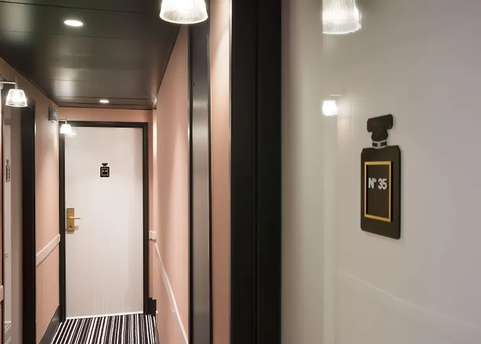 オテル パステル ホテル パリ