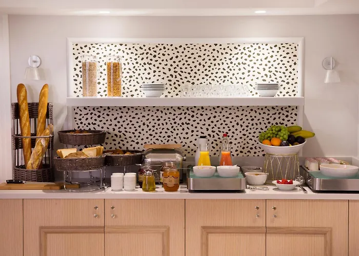 オテル パステル ホテル 3*